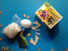 Lade das Bild in den Galerie-Viewer, KummerLummer zum Nassfilzen, 2er Set,
Farbkombination: Grün - Lila Monster filzen, Filzen, Filzbastelset, Bastelidee für Kinder, KummerLummer, Nassfilzen, Sorgenfresser basteln, Monster basteln, Bastelset aus Filz, KUM 7994SB