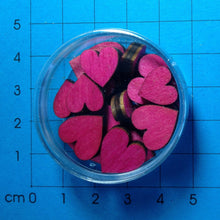 Lade das Bild in den Galerie-Viewer, symmetrische Herzen in Dosen farbig lasiert Streuteileherzen, Farbige Holzteile, Herzen zum Basteln, Herzen aus Holz, Hochzeitsdeko aus Holz, Holzbasteln, Holzteile für Hochzeit, Basteln mit Herzen, Bunte Herzen, Herzen als Streudeko, Holzteilchen Herzen, Herzen als Geldgeschenke, Holzteile, Bastelideen mit Herzen, Herzen zum Kartengestalten, Herzen als Tischkarten,  Hochzeitsdeko aus Holz, Herzen zum Kartengestalten, Herzen als Tischkarten, Bastelideen mit Herzen, Herzen zum Basteln, Holzbasteln, Bunte He