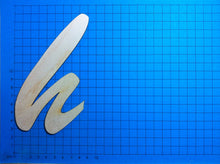 Lade das Bild in den Galerie-Viewer, Buchstaben in Schreibschrift 15cm aus Holz