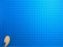 Lade das Bild in den Galerie-Viewer, Buchstaben in Schreibschrift 15cm aus Holz