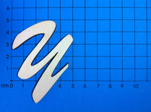 Lade das Bild in den Galerie-Viewer, Buchstaben in Schreibschrift 5cm aus Holz