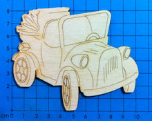 Lade das Bild in den Galerie-Viewer, Oldtimer aus Holz