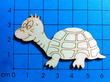Lade das Bild in den Galerie-Viewer, Schildkröte aus Holz