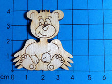 Lade das Bild in den Galerie-Viewer, Schutzengelteddy sitzend aus Holz