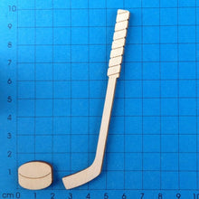 Lade das Bild in den Galerie-Viewer, Eishockeyschläger mit Puck aus Holz