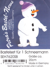 Lade das Bild in den Galerie-Viewer, Schneemann mit Mütze als Standfigur aus Holz