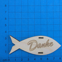 Lade das Bild in den Galerie-Viewer, Fisch 8 cm mit "Danke" graviert Tischdeko Selbermachen, Geschenke zur Taufe, Holzteile zur Taufe, Holzteile für alle Anlässe, Holzkreuze, Holzteile für Konfirmation, Holzteile zum Selbstgestalten, Einladungskarten basteln, Fische aus Holz, Holzteilchen zur Deko, Holzteile für Firmung, Holzteile für Kommunion, Kelche ausholz, Puzzlekreuz, Holzfische,   KFH 3980