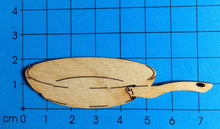 Lade das Bild in den Galerie-Viewer, Pfanne aus Holz