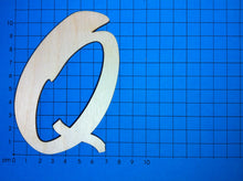 Lade das Bild in den Galerie-Viewer, Buchstaben in Schreibschrift 10cm aus Holz