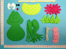Lade das Bild in den Galerie-Viewer, Frosch für Geldgeschenke Geschenkidee, Frosch selber nähen, Basteln im Frühling, Frosch selber machen, Bastelidee für Geldgeschenk, Frosch Nähset, Basteln für den Frühling, Dekoidee Frühling, Basteln mit Kind, Frosch nähen, Geldgeschenk selber machen, Bastelideen für Kinder, Frühlingsideen, Geldgeschenk, Nähen für Anfänger, Bastelideen zum Geburtstag, Frosch selber nähen, Frosch selber machen, Basteln mit Kind, Dekoidee Frühling, Bastelidee für Geldgeschenk, Geldgeschenk selber machen, Geschenkidee, Baste