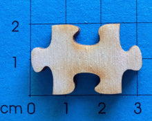 Lade das Bild in den Galerie-Viewer, 3cm Streuteile Holz, Basteln mit Holz, Bastelbedarf aus Holz, Holzteile bemalen, Basteln mit Holz für Kinder, Gästebuch, Basteln mit Kindern, Bastelideen Kinder, Puzzle, Bastelset aus Holz, Dekoidee Hochzeit, Bastelideen für Kinder, Basteln mit Holzteilen, Kleine Holzteile, Streuteile DIY, Puzzleteil aus Holz,  Holzteile bemalen, Puzzle, Streuteile DIY, Streuteile Holz, Bastelbedarf aus Holz, Basteln mit Holz für Kinder, Kleine Holzteile, Dekoidee Hochzeit, Bastelset aus Holz, Gästebuch, Bastelideen Kinder