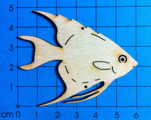 Lade das Bild in den Galerie-Viewer, Discusfisch aus Holz