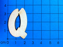 Lade das Bild in den Galerie-Viewer, Buchstaben in 3,3cm aus Holz