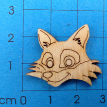 Lade das Bild in den Galerie-Viewer, Fuchskopf aus Holz Dekoidee für Zuhause, Holzbastelartikel, Tiere aus Holz basteln, Bastelzubehör aus Holz, Fuchs malen, Waldtier Dekoration gestalten, Kinder basteln Tiere, basteln mit Kindern, Tiere aus Holz malen, FCH 8503