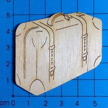 Lade das Bild in den Galerie-Viewer, Koffer aus Holz