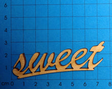 Lade das Bild in den Galerie-Viewer, Schriftzug "sweet" aus Holz