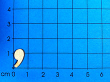 Lade das Bild in den Galerie-Viewer, Buchstaben in 2,8cm aus Holz