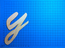 Lade das Bild in den Galerie-Viewer, Buchstaben in Schreibschrift 15cm aus Holz