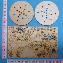 Lade das Bild in den Galerie-Viewer, 2 x Mini-Diorama aus Holz