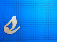 Lade das Bild in den Galerie-Viewer, Buchstaben in Schreibschrift 15cm aus Holz