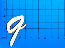 Lade das Bild in den Galerie-Viewer, Buchstaben in Schreibschrift 5cm aus Holz