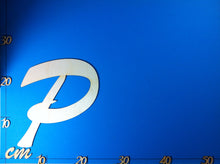 Lade das Bild in den Galerie-Viewer, Buchstaben in Schreibschrift 20cm aus Holz