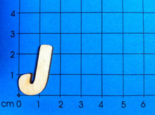 Lade das Bild in den Galerie-Viewer, Buchstaben in 2,3cm aus Holz