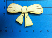 Lade das Bild in den Galerie-Viewer, 5cm Kleine Holzteile, Streuteile Holz, Holzkunst, Streuteile diy, Holzteile, Basteln mit Kinder, Schleife zum Basteln, Basteln mit Holzteile, Holzideen , Basteln mit Holz, Holzteile bemalen, Basteln mit Holz, Holz bemalen, Schleife zum Bemalen, Basteln mit Holz für Kinder, Holz bemalen Acryl, Schleife zum Bemalen, Holzteile bemalen, Basteln mit Kinder, Streuteile Holz, Basteln mit Holz für Kinder, Holz bemalen Acryl, Basteln mit Holz, Holzideen , Holzkunst, Streuteile diy, Holz bemalen, Holzteile, Schleif