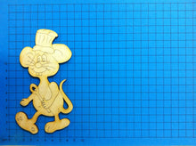 Lade das Bild in den Galerie-Viewer, Maus als Koch aus Holz