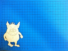Lade das Bild in den Galerie-Viewer, Monster-Mädchen aus Holz