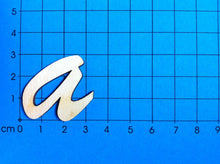 Lade das Bild in den Galerie-Viewer, Buchstaben in Schreibschrift 5cm aus Holz