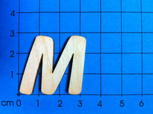 Lade das Bild in den Galerie-Viewer, Buchstaben in 2,8cm aus Holz