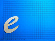 Lade das Bild in den Galerie-Viewer, Buchstaben in Schreibschrift 15cm aus Holz