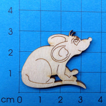 Lade das Bild in den Galerie-Viewer, Maus sitzend aus Holz