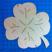 Lade das Bild in den Galerie-Viewer, Kleeblätter aus Holz