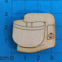Lade das Bild in den Galerie-Viewer, Küchenmaschine aus Holz