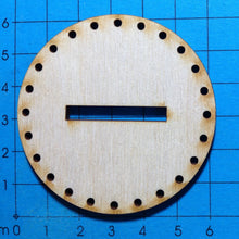 Lade das Bild in den Galerie-Viewer, Holzteile für Sparstrumpf oder Spardose