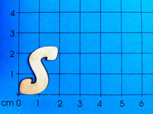 Lade das Bild in den Galerie-Viewer, Buchstaben in 2,3cm aus Holz