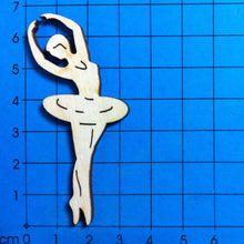 Lade das Bild in den Galerie-Viewer, Ballerina aus Holz 5. Position