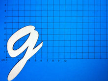 Lade das Bild in den Galerie-Viewer, Buchstaben in Schreibschrift 10cm aus Holz