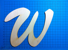 Lade das Bild in den Galerie-Viewer, Buchstaben in Schreibschrift 15cm aus Holz