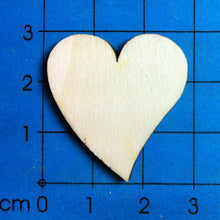 Lade das Bild in den Galerie-Viewer, 3cm Streuteileherzen, Holzbasteln, Holzteile, Herzen als Tischkarten, Herzen aus Holz, Holzteile für Hochzeit, Herzen zum Basteln, Bastelideen mit Herzen, Hochzeitsdeko aus Holz, Herzen als Geldgeschenke, Herzen als Streudeko, Basteln mit Herzen, Herzen zum Kartengestalten, Holzteilchen Herzen,  Holzbasteln, Hochzeitsdeko aus Holz, Basteln mit Herzen, Herzen als Streudeko, Herzen zum Basteln, Holzteilchen Herzen, Herzen als Tischkarten, Bastelideen mit Herzen, Holzteile, Herzen zum Kartengestalten, Herzen