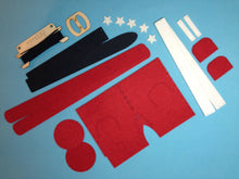 Lade das Bild in den Galerie-Viewer, Bierflaschenhalter "Weihnachtshose" aus Filz Lederhose zum selbermachen, Geschenkidee zum Geburtstag, Geschenkidee für Männer, Geschenkidee zum Geburtstag Männer, Lederhose zum Nähen, Mitbringsel Party, Geschenkidee für Ehemann, Männergeschenk, Lederhose aus Filz, Lederhose Nähset, Geschenkidee für beste Freundin, Nähen für Anfänger, Bastelideen aus Filz, Geschenkidee für besten Freund, Geschenk für Männer, WNF 6918SB