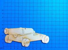 Lade das Bild in den Galerie-Viewer, Schiffskanone aus Holz