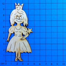 Lade das Bild in den Galerie-Viewer, Prinzessin aus Holz