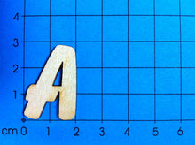 Lade das Bild in den Galerie-Viewer, Buchstaben in 2,8cm aus Holz
