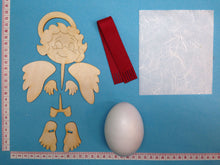 Lade das Bild in den Galerie-Viewer, Dicker Engel aus Holz und Styropor