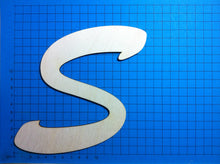 Lade das Bild in den Galerie-Viewer, Buchstaben in Schreibschrift 15cm aus Holz