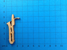 Lade das Bild in den Galerie-Viewer, Saxophon aus Holz