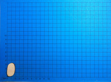 Lade das Bild in den Galerie-Viewer, Buchstaben in Schreibschrift 15cm aus Holz